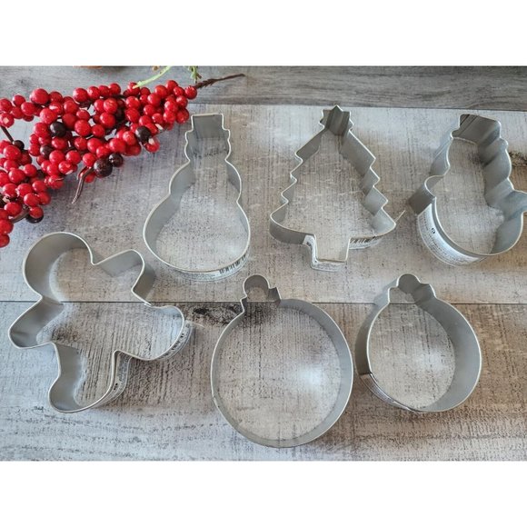 NEW Metal Holiday Cookie Cutter Lot Christmas - Snowmen Gingerbread Man Tree + - Picture 1 of 6